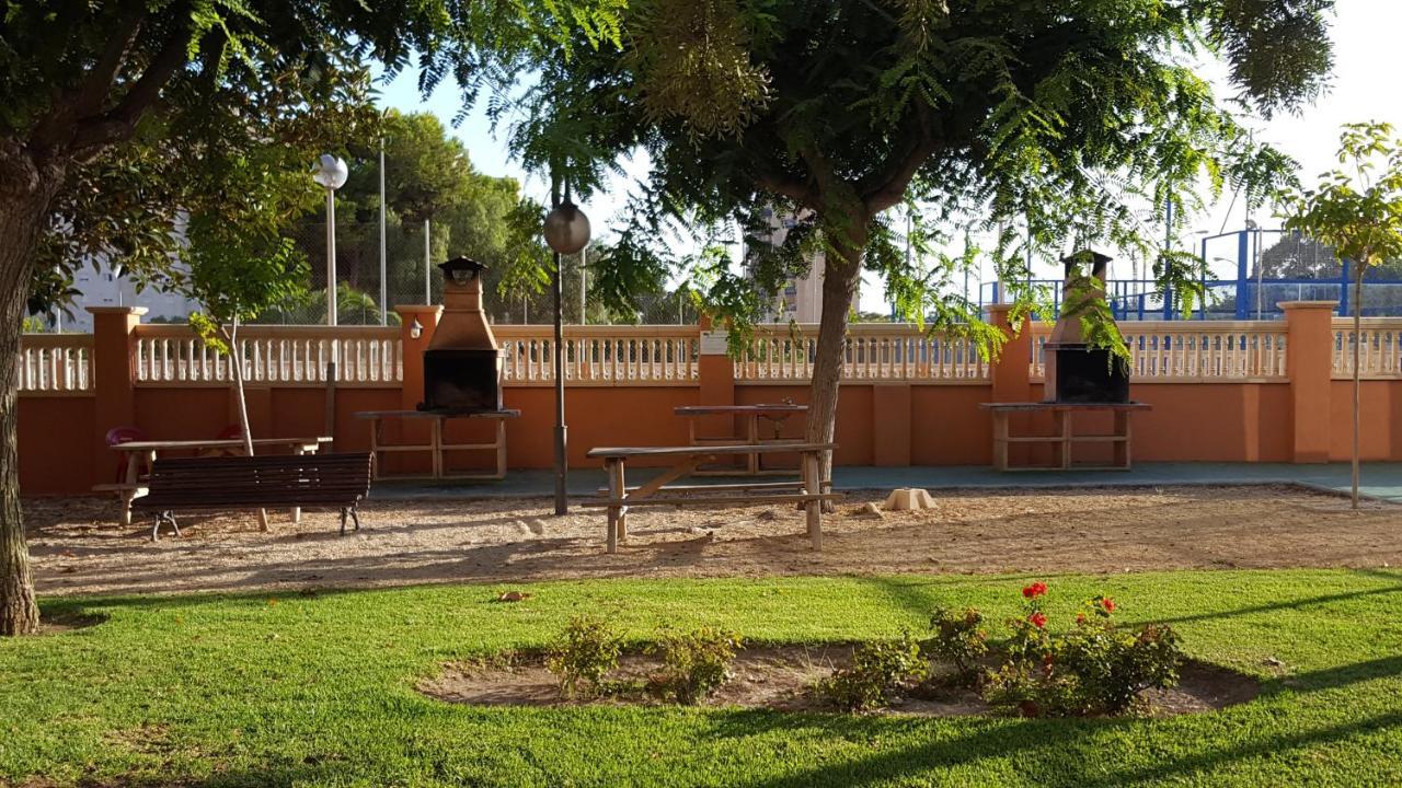 Alicante Apartamento En La Playa Muchavista-San Juan - Marluma Frente Al Mar La Venteta Esterno foto